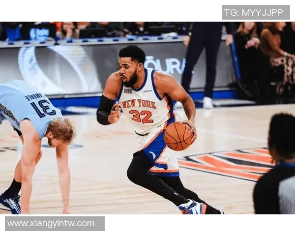 禁区＞浪投！文班不背身做轴投不死人 尼克斯换帅终于激活替补席